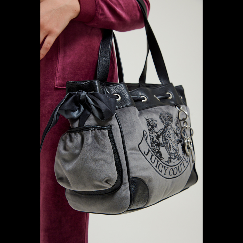 Juicy Couture Axelväska Daydreamer  Grå 8