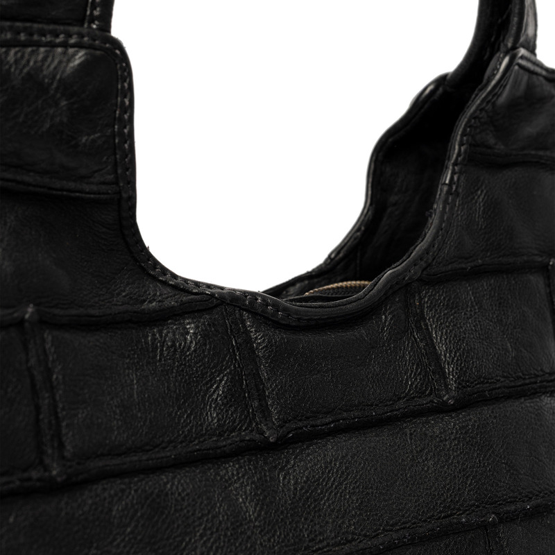 RE:DESIGNED Skuldertaske Margo Big Sort 4