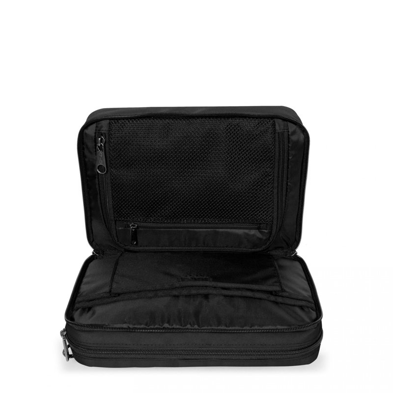 Eastpak Necessär m/upphängning Svart 2