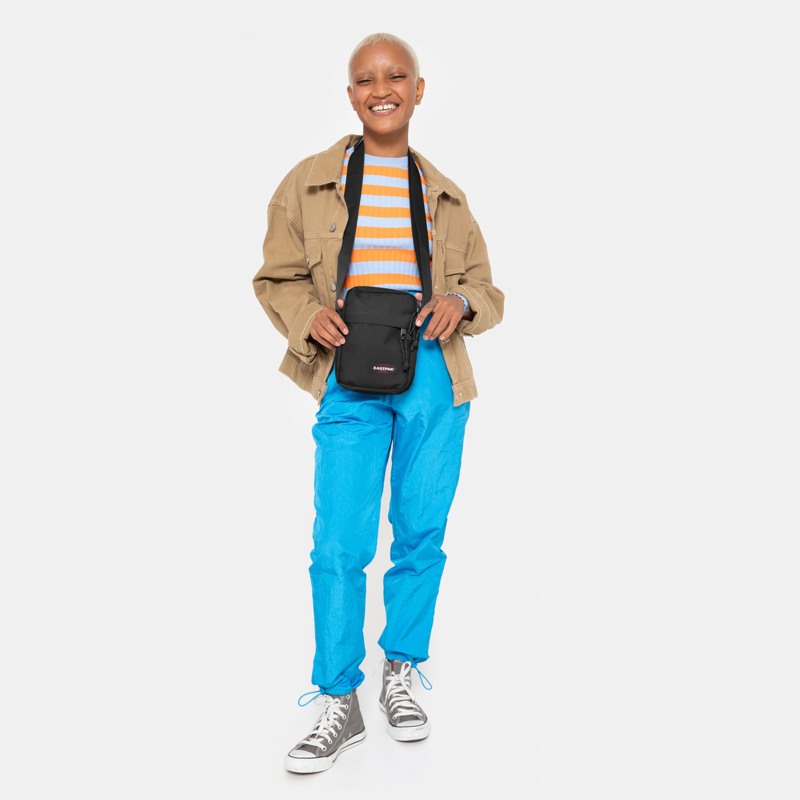 Eastpak Skuldertaske The One Sort 4