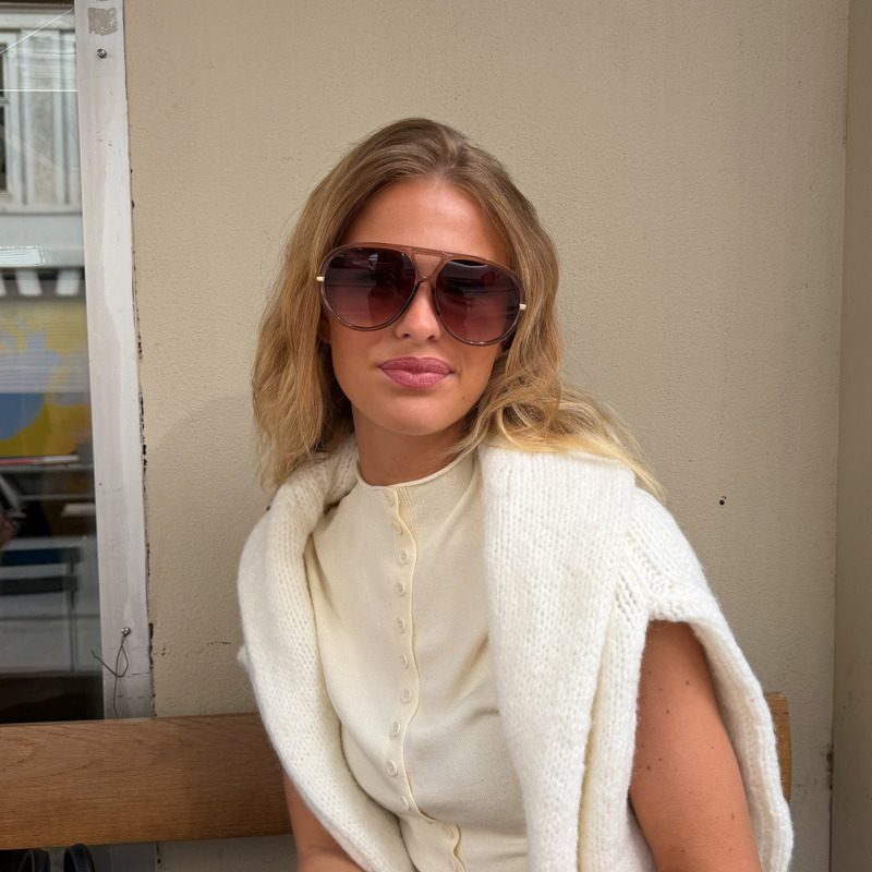 PITAYA Solbriller Lianna Oversize  Beige 1