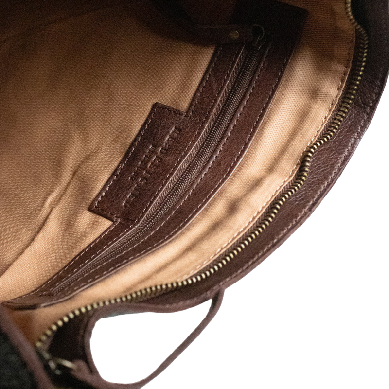 RE:DESIGNED Crossbody Zia Big M. Brun 6