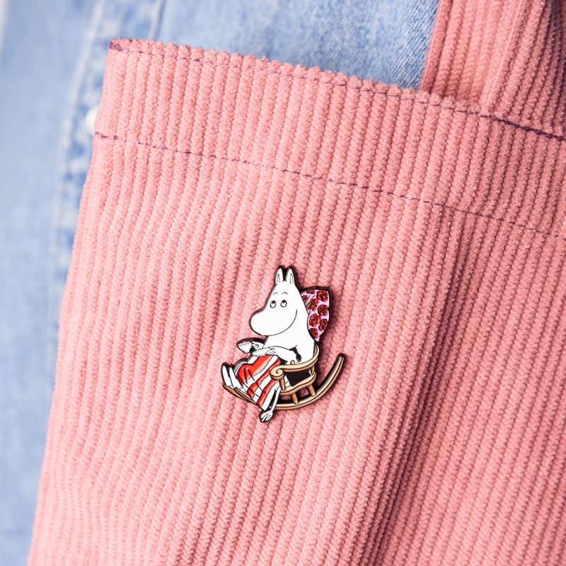 Nordic Buddies Broche Pin Mummimor Rød/Hvid 2