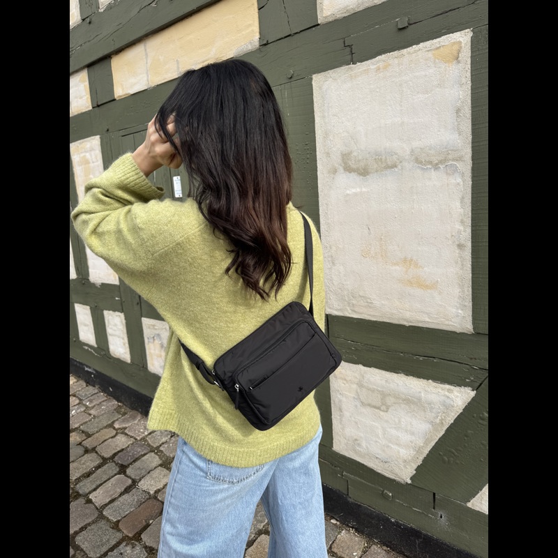 Aura Crossbody Novara Recycled Svart 2