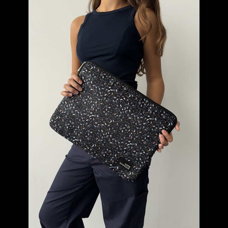 Sofie Schnoor Chromebook Sleeve Jaya Sort/med blomster 13" 5