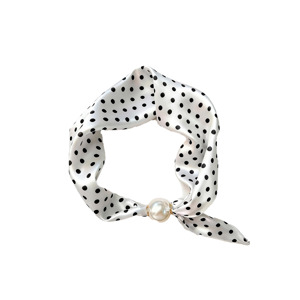 By Stær Scarf Nova Vit/Svart