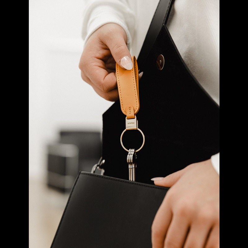 Orbitkey Nyckelring v2 Quick R  Karamell 4