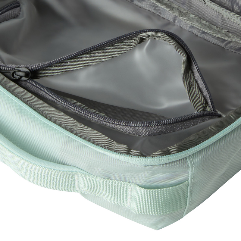 The North Face Toilettaske Base Camp Voyager Mint 4