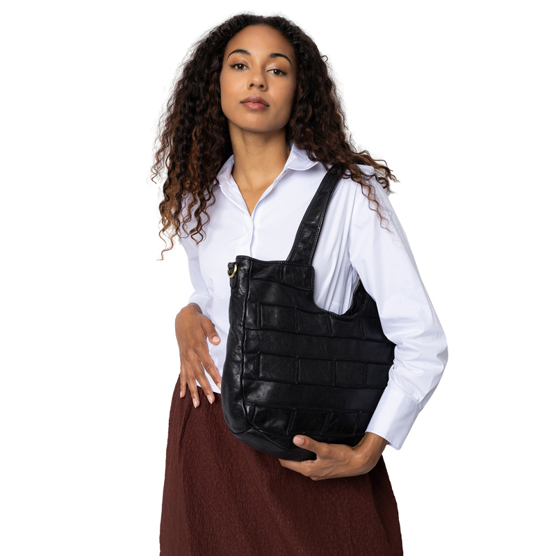 RE:DESIGNED Skuldertaske Margo Big Sort 2