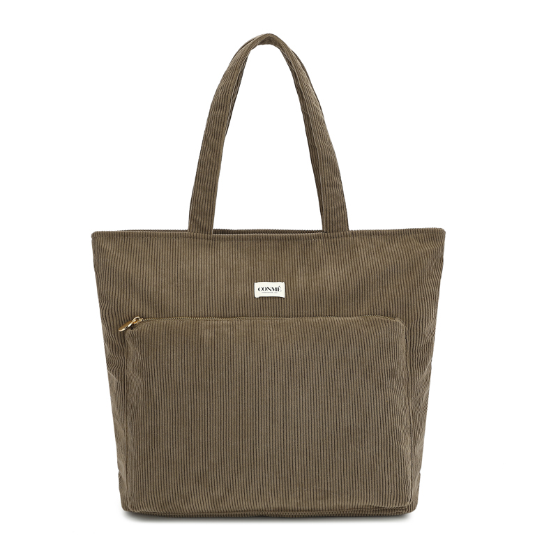 Conmé Shopper Andrea Oliven 1