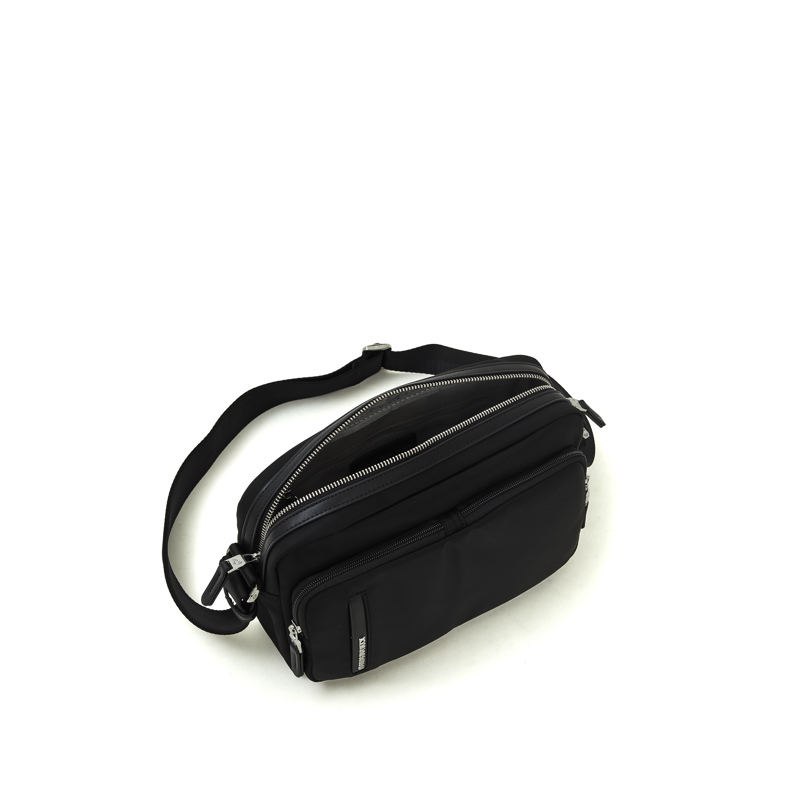 Mandarina Duck Crossbody Hunter Reporter Svart 4