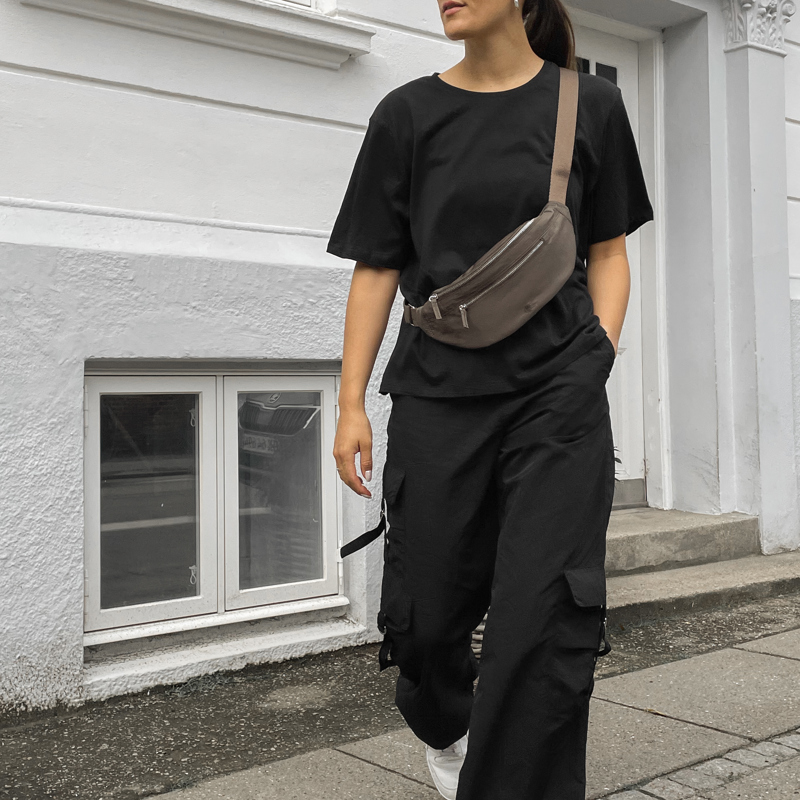 Aura Bæltetaske York Recycled Taupe 7
