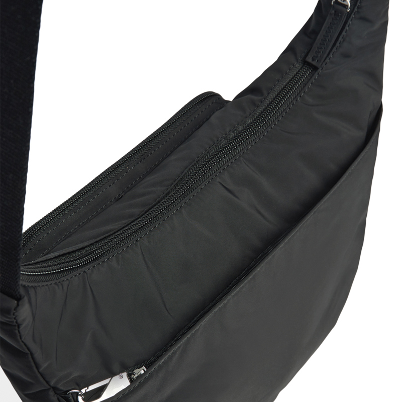 Aura Crossbody Catania Recycled Svart 7
