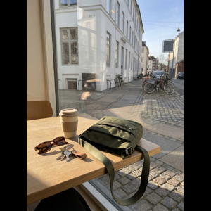 Aura Crossbody Bari Recycled Mörkgrön alt image
