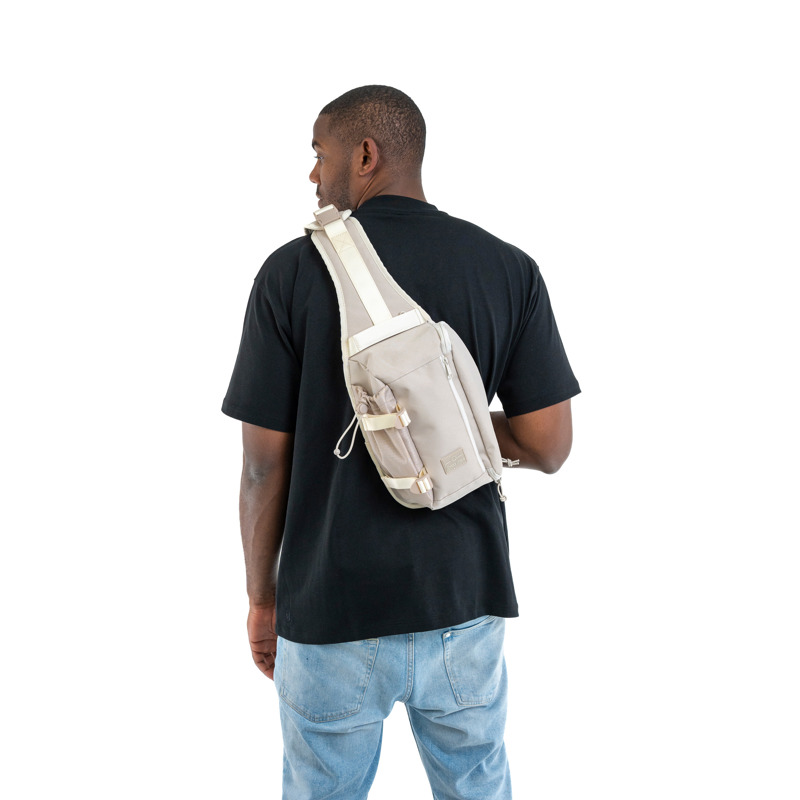 Johnny Urban Sling Bag Charlie Sand 8