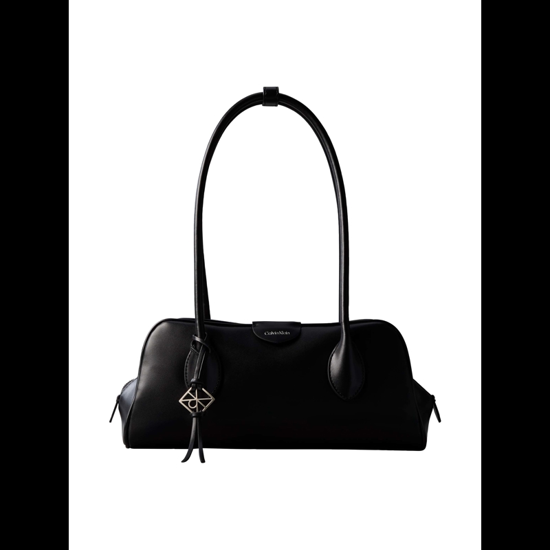 Calvin Klein Handväska Embossed Logo Svart 1