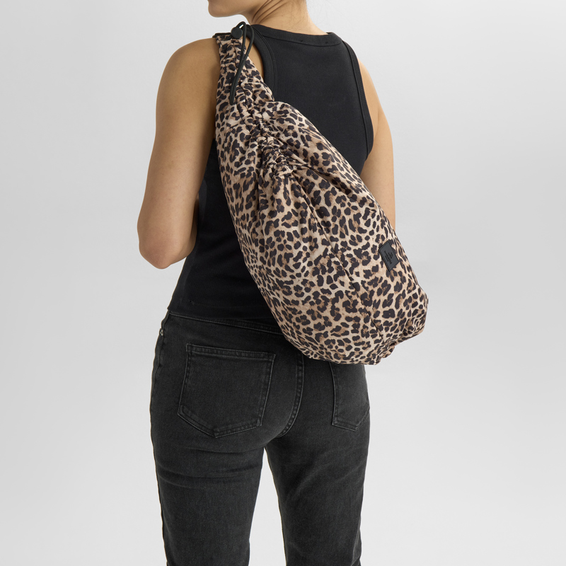 MARKBERG Crossbody AlpineMBG Leopard 2