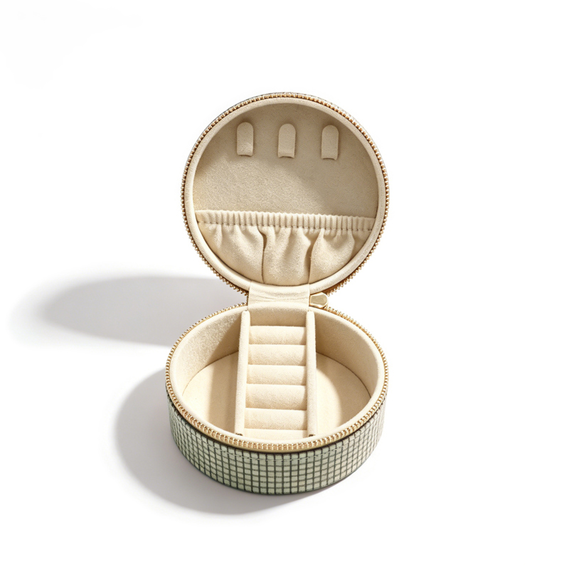 Conmé Smykkeskrin Olivia rundt Beige Tern 5