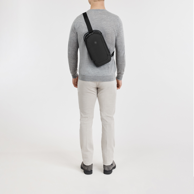 Victorinox Sling Bag Altmont Modern Navy 2