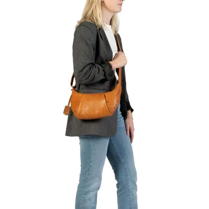 Burkely Crossbody Just Jolie Croissant Karamell 2