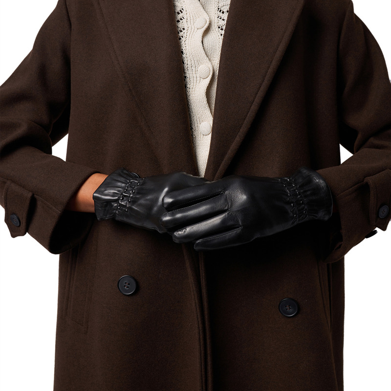 RE:DESIGNED Damhandske Lara Wool Svart Str S 2