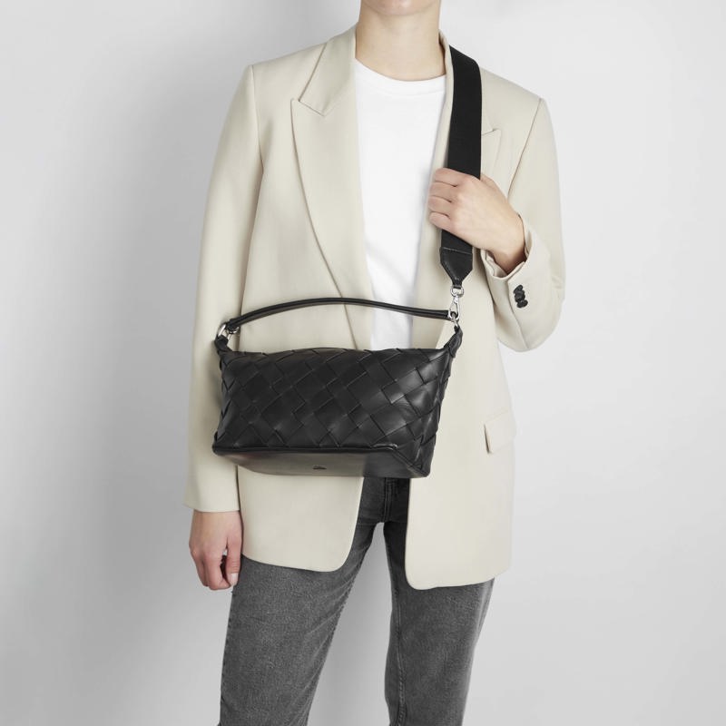 MARKBERG Crossbody Lotus Antique Sort/Sort 2