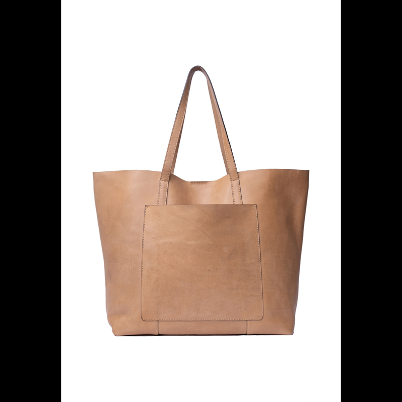 RE:DESIGNED Shopper Nuha Kamel 1