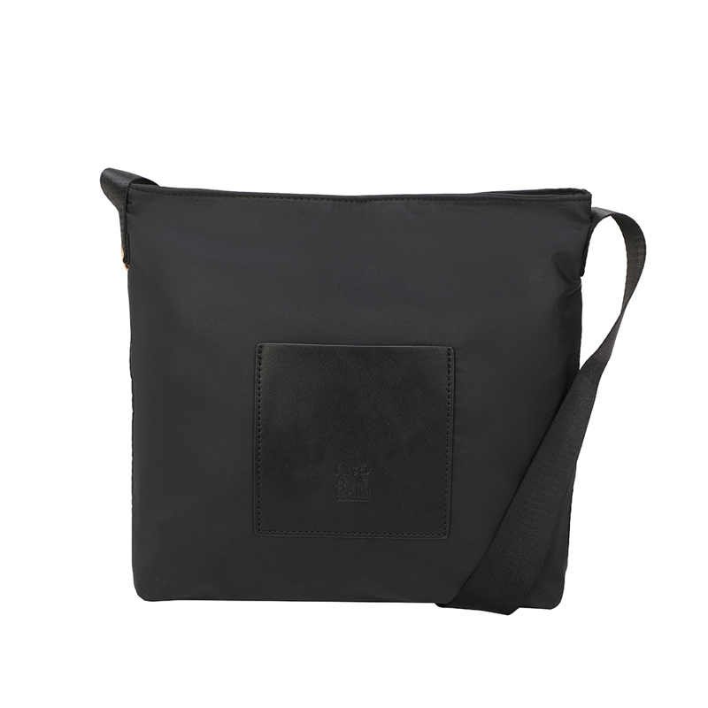 Again Crossbody Ebeltoft Svart 1