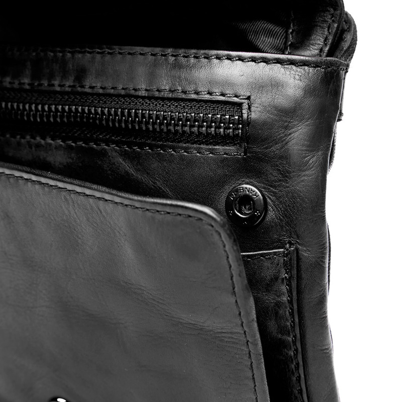 Pia Ries Crossbody Runa Svart 7