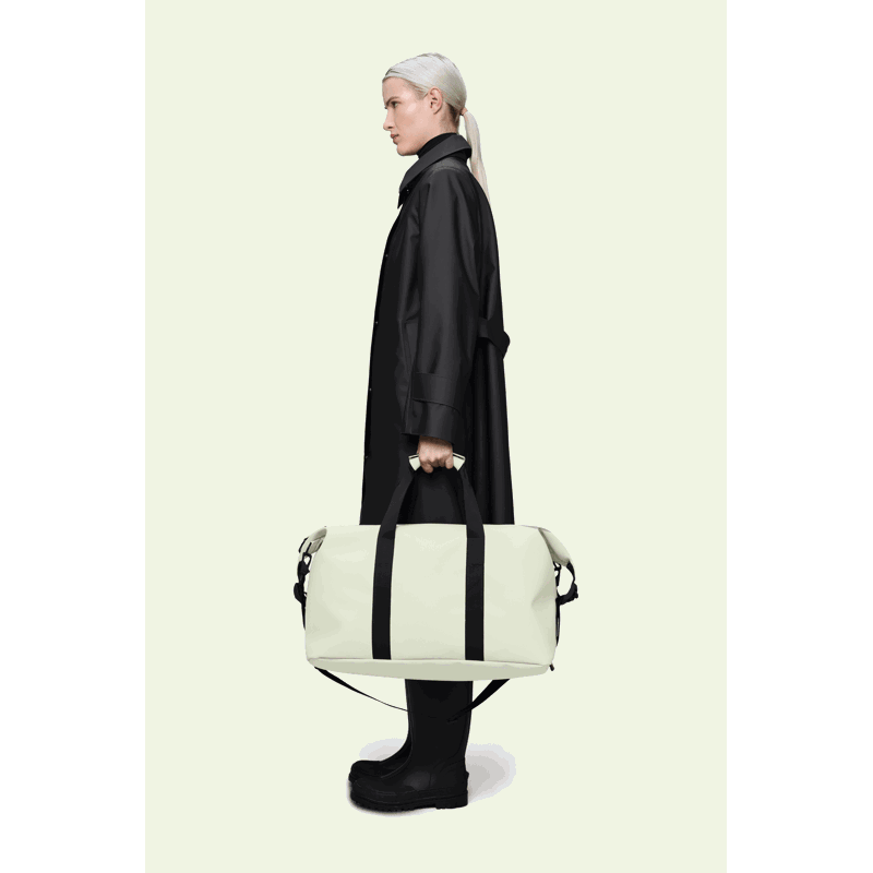 RAINS Resväska Hilo Weekend Bag Beige/grå 2