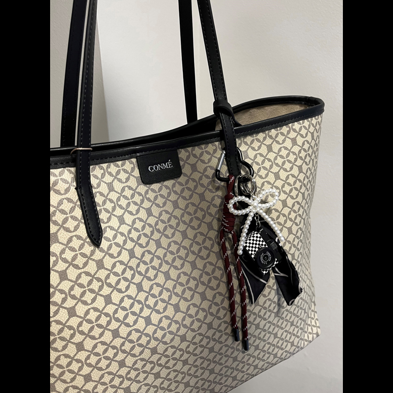 Conmé Bag charm kamera Bordeaux 3