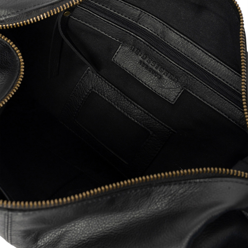 RE:DESIGNED Crossbody Mivi Big Svart 6
