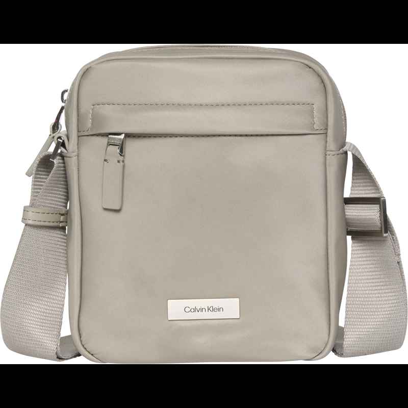 Calvin Klein Crossover Reporter Beige 1