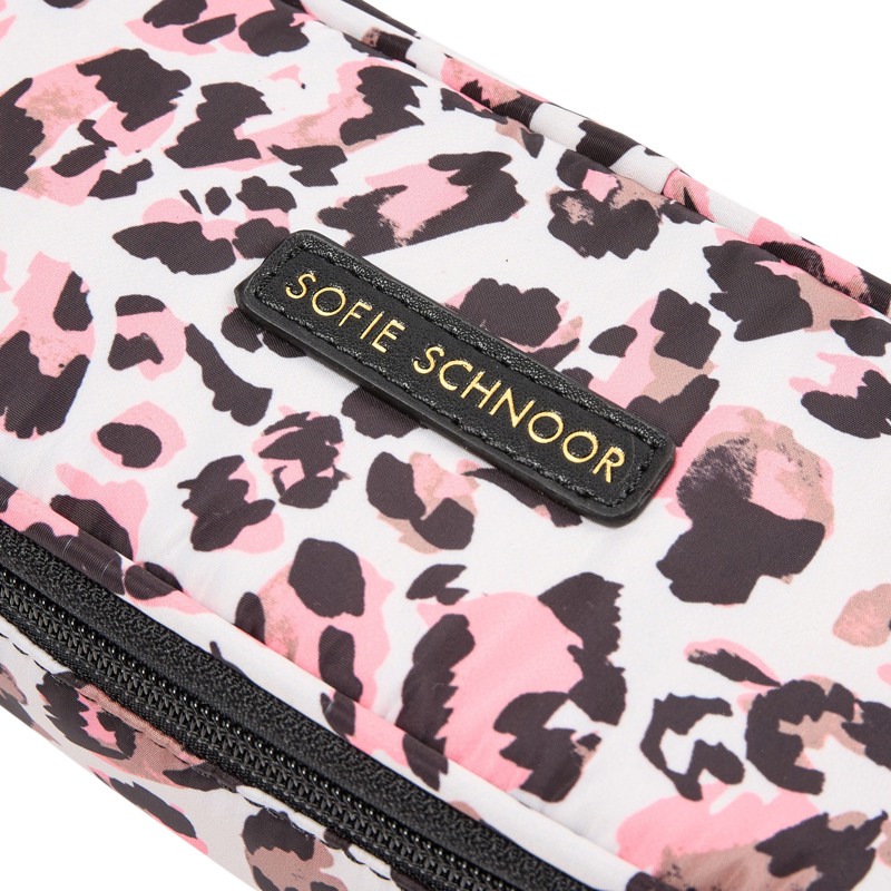 Sofie Schnoor Penalhus Leopard 3
