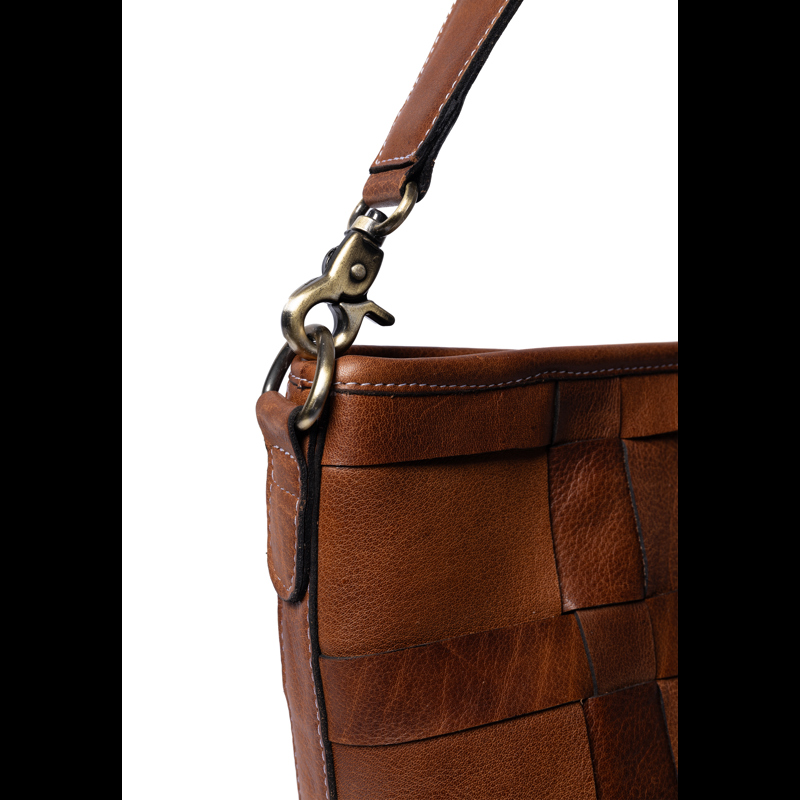 RE:DESIGNED Skuldertaske Noor Big Brun 5