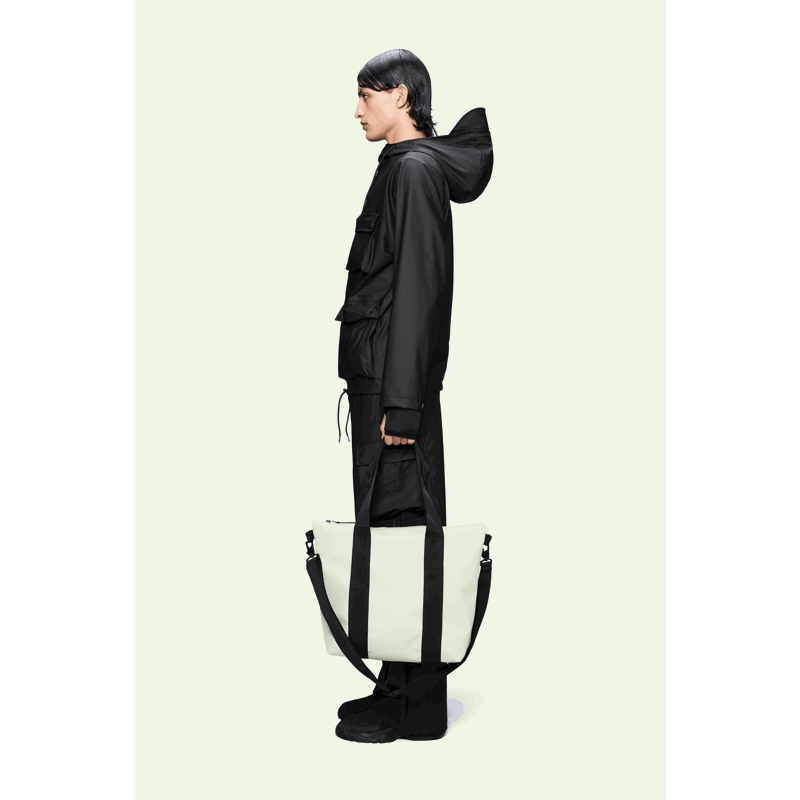 RAINS Toteväska Mini Creme 2