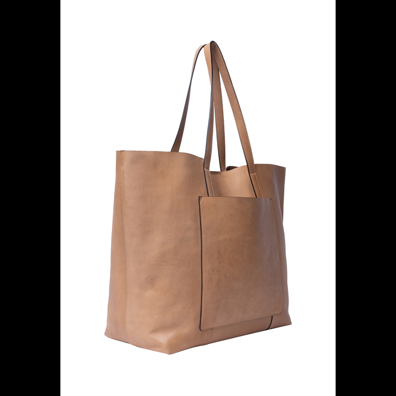 RE:DESIGNED Shopper Nuha Kamel 2