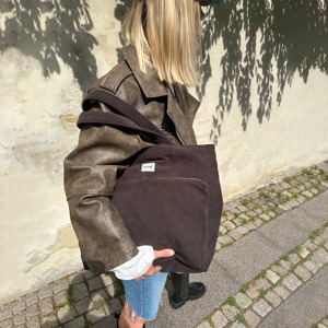 Conmé Shopper Andrea M. Brun alt image