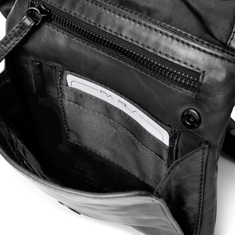 Pia Ries Crossbody Runa Svart 5