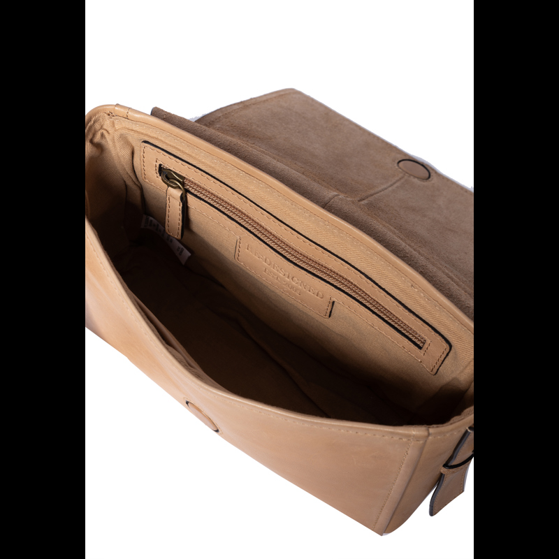 RE:DESIGNED Crossbody Nory Kamel 7