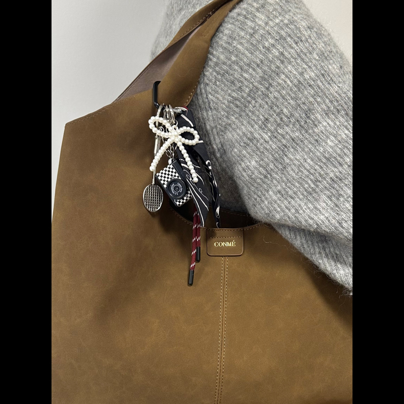 Conmé Bag charm kamera Bordeaux 2
