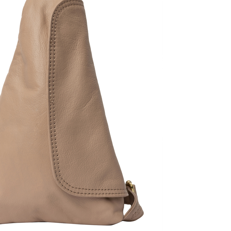 RE:DESIGNED Bæltetaske Franka Taupe 4