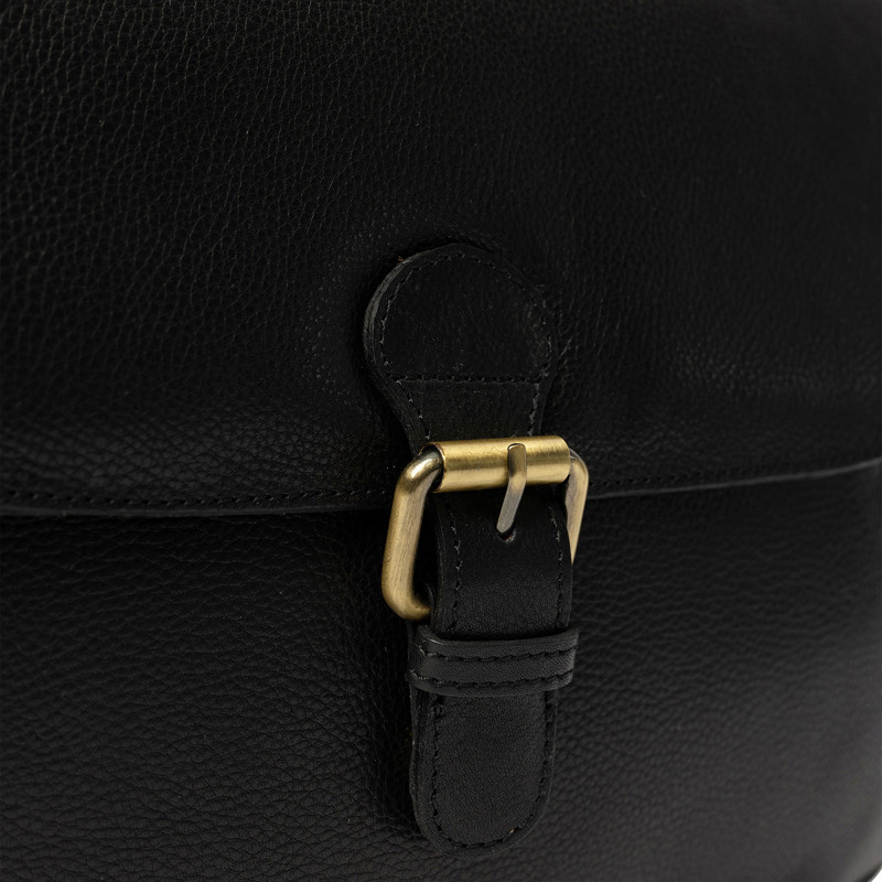 RE:DESIGNED Crossbody Milli Big Sort 5