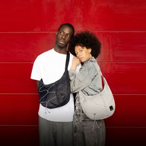 Kintobe Crossbody Haze Svart alt image