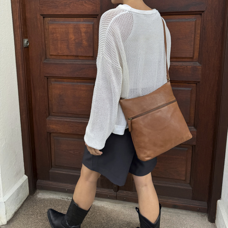MARKBERG Crossbody Greta Konjak 2