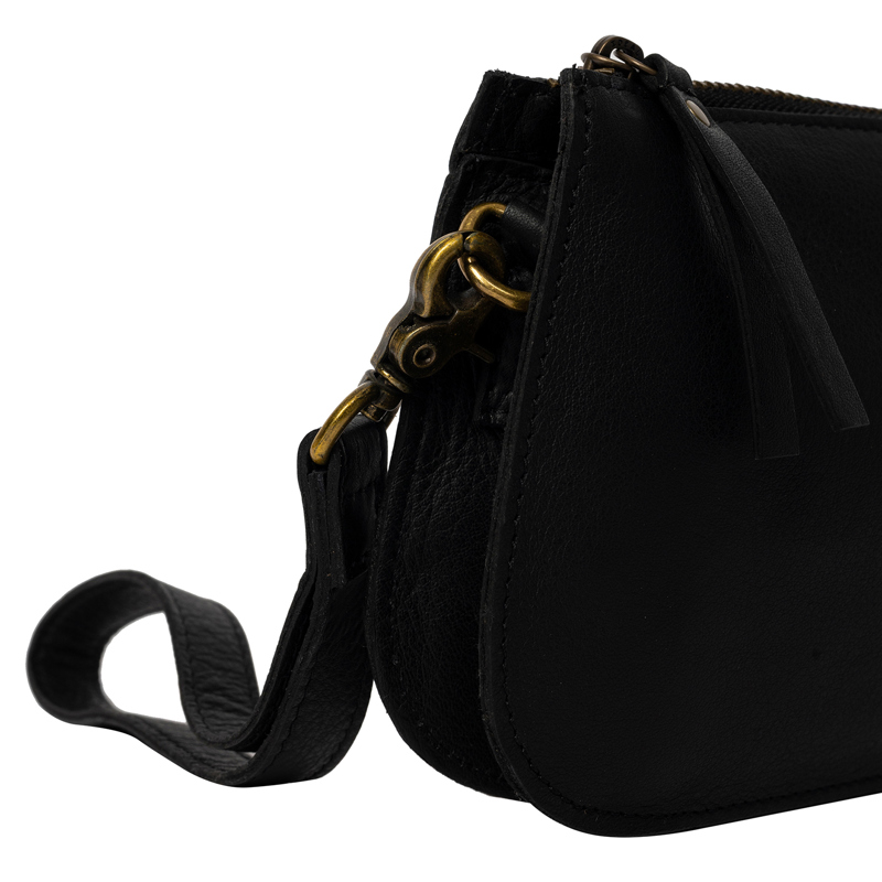 RE:DESIGNED Crossbody Myn Small Svart 4