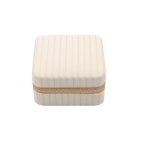 Conmé Smyckeskrin Olivia fyrkantig Creme 1
