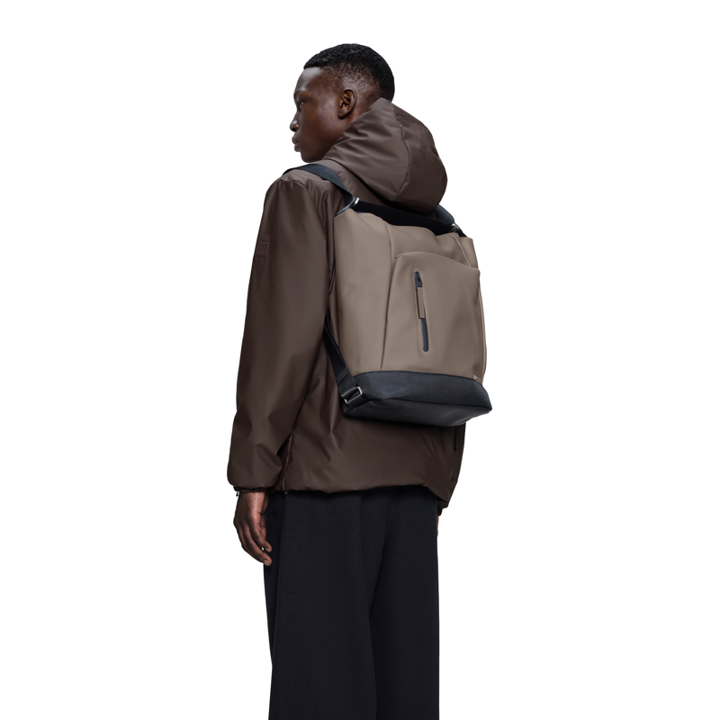 RAINS Tote Ryggsäck Otaru Hobo Nougat 2