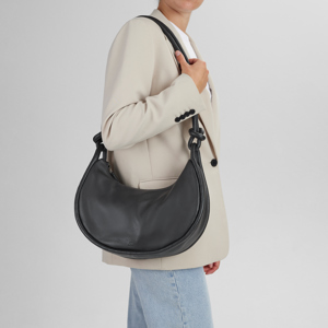Markberg Sling Bag Agyness Svart