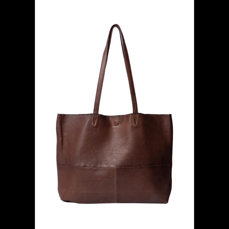 RE:DESIGNED Shopper Marlo Urban M. Brun 1